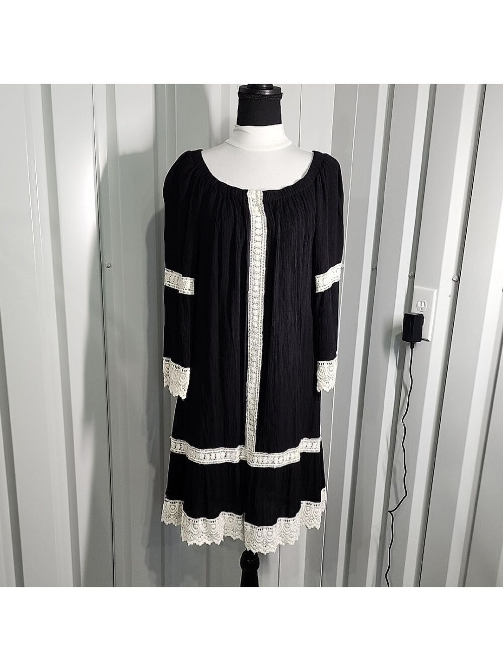 Karen Kane Women's Garden Party Mixed Lace Dress Black Off White Lace Size Med
